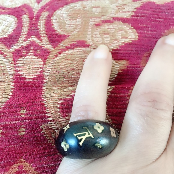 Louis Vuitton Jewelry - Louis Vuitton  Ring